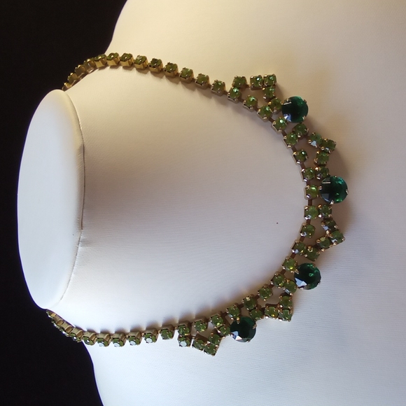 Vintage Peridot Green Juliana Necklace In Gold - Picture 1 of 9